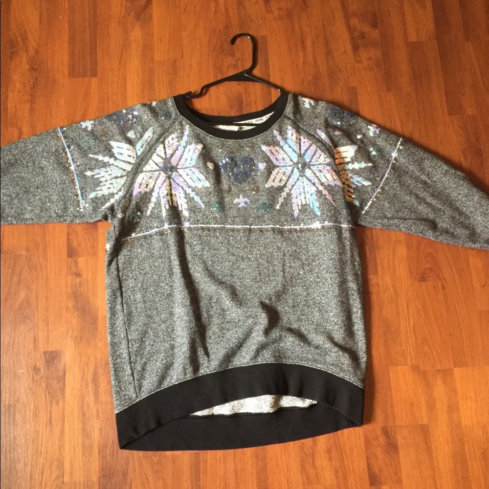 Pink snowflake sweater - Picture 4 of 7